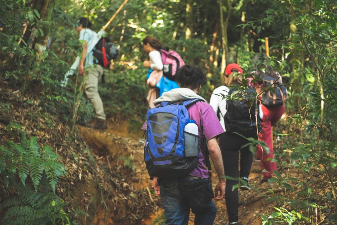 trekking