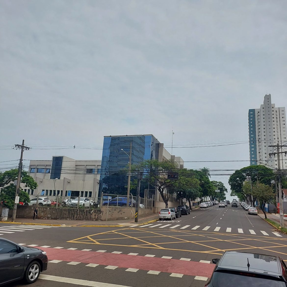 Foto do Centro de Campo Grande na manhã desta segunda-feira - Foto: Vinicius Bracht