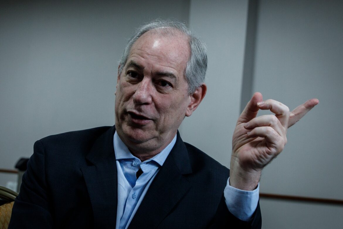 107049233-pa-brasilia-df-24-05-2024-entrevista-exclusiva-politico-ciro-gomes-fotografia-brenno-c.jpg