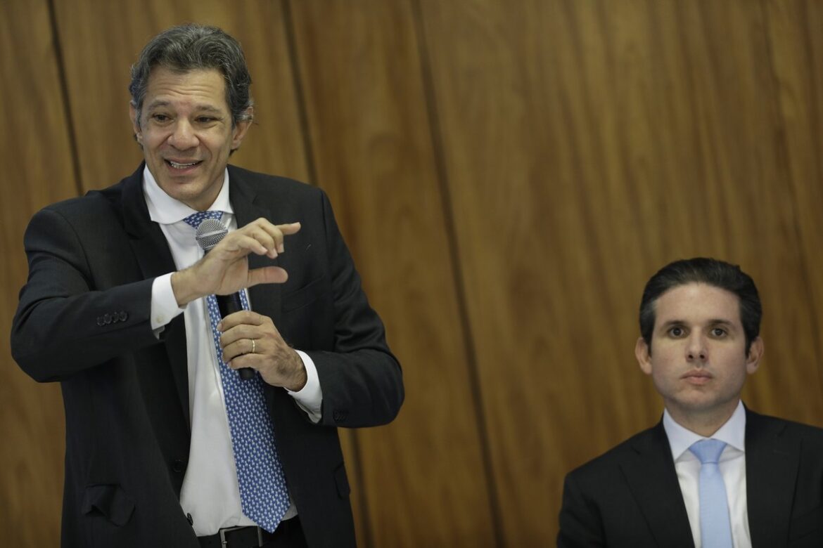 110402243-mariz-pa-brasilia-18-03-2025-fernando-haddad-hugo-motta-isencao-imposto-de-renda-congr-1-.jpg