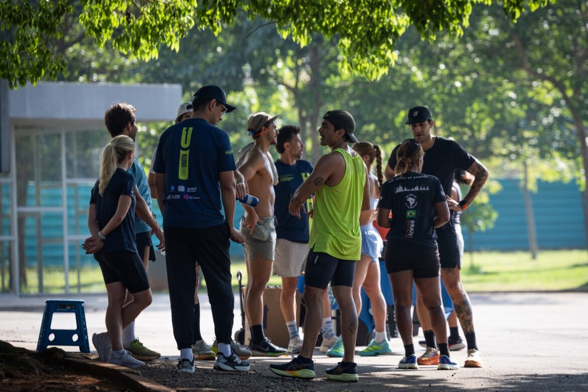 112719070-esp-sao-paulo-sp-17-10-2025-assessorias-de-corrida-que-usam-o-parque-do-ibirapuera-p.jpg