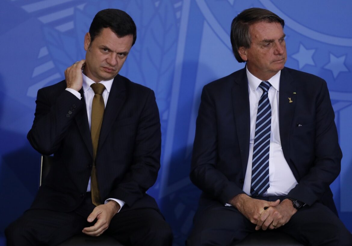 99697662-mariz-pa-brasilia-27-06-2022-jair-bolsonaro-anderson-torres-cerimonia-de-emissao-das.jpg