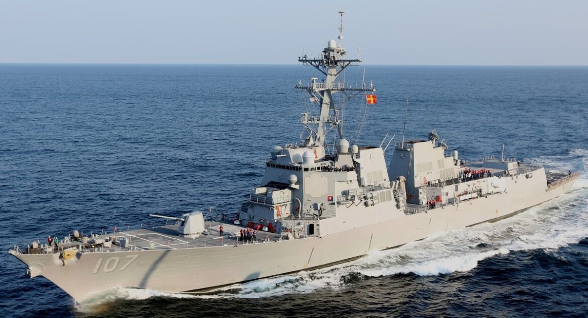 ddg-107-uss-gravely-005.jpg